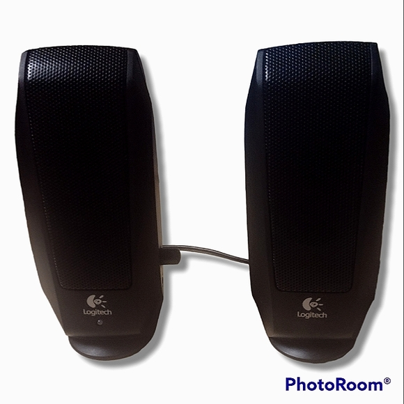 Logitech Other - EUC Set of Logitech S-120 Black Wired Computer Speakers